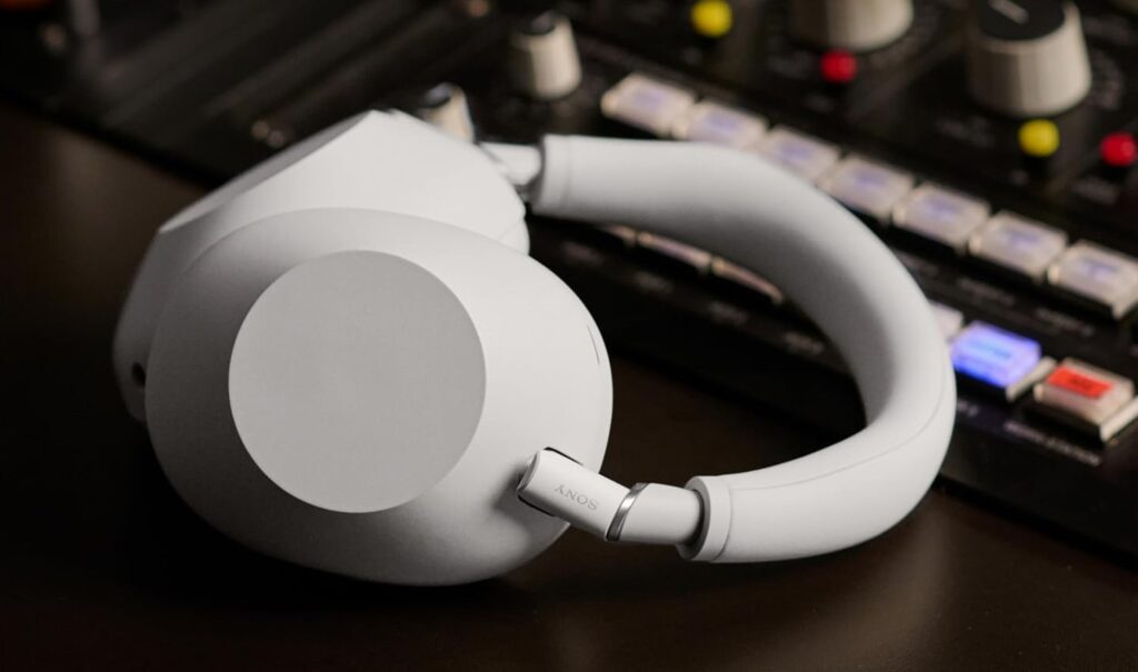 Sony WH-1000XM6